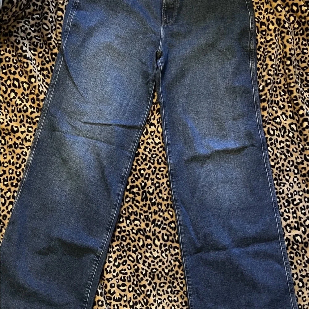 NWT Good American Women's 14
Good Skate High Rise Wide Leg
Jeans in BBBlue383 - Picture 5 of 15